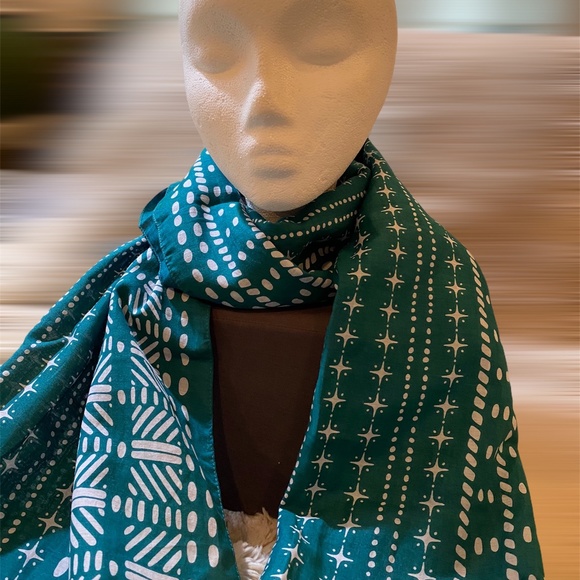 Eileen Fisher Accessories - Eileen Fisher teal geo scarf